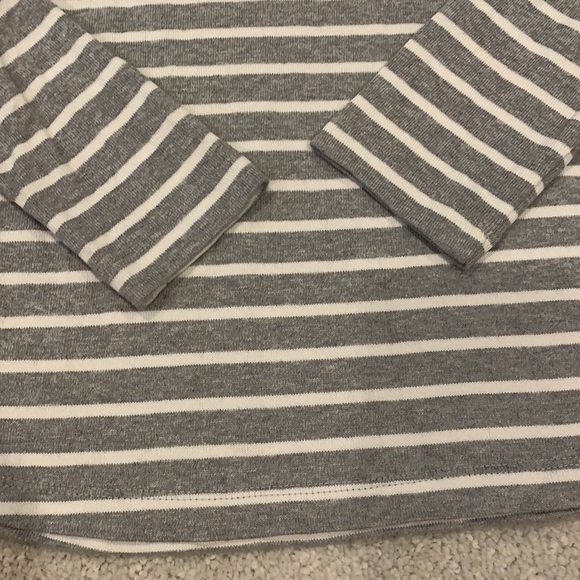 EUC Rainbow Top and Bow Hanna Andersson - Picture 4 of 6